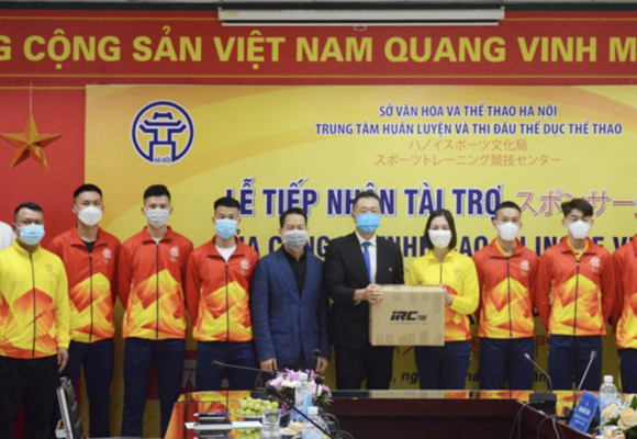 Lễ tiếp nhận tài trợ của Công ty TNHH Cao su Inoue Việt Nam cho đội tuyển xe đạp  Hà Nội